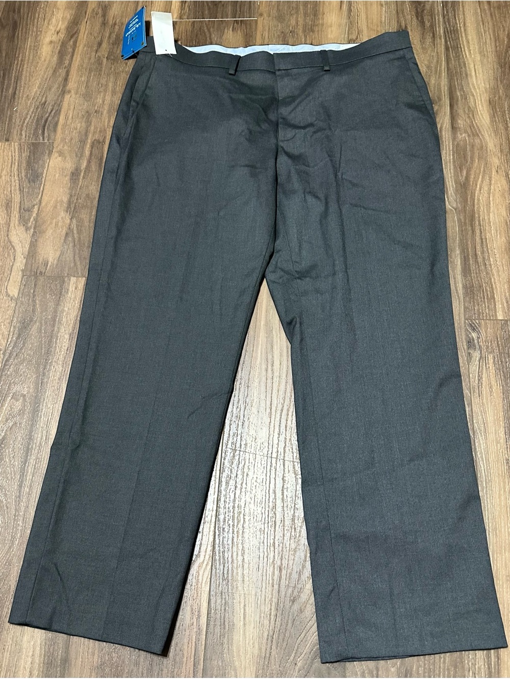 New Haggar Men’s Stretch Suit Dress Pants 40x30 Gray NWT Straight Fit